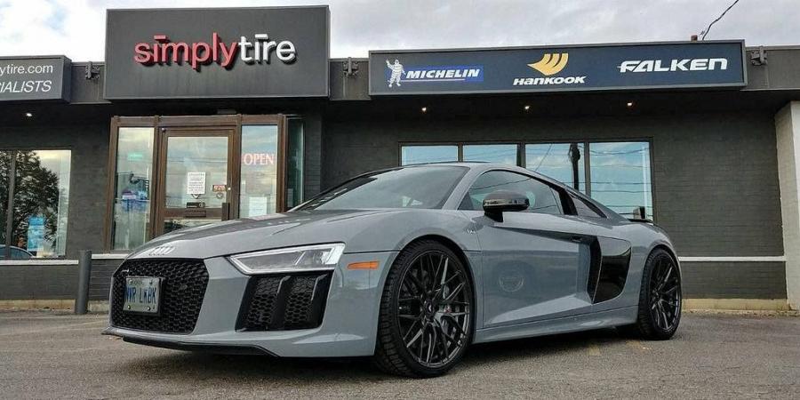  Audi R8 V10 on Vorsteiner Wheels (V-FF 107) 2017 года  (фото 1 из 7)